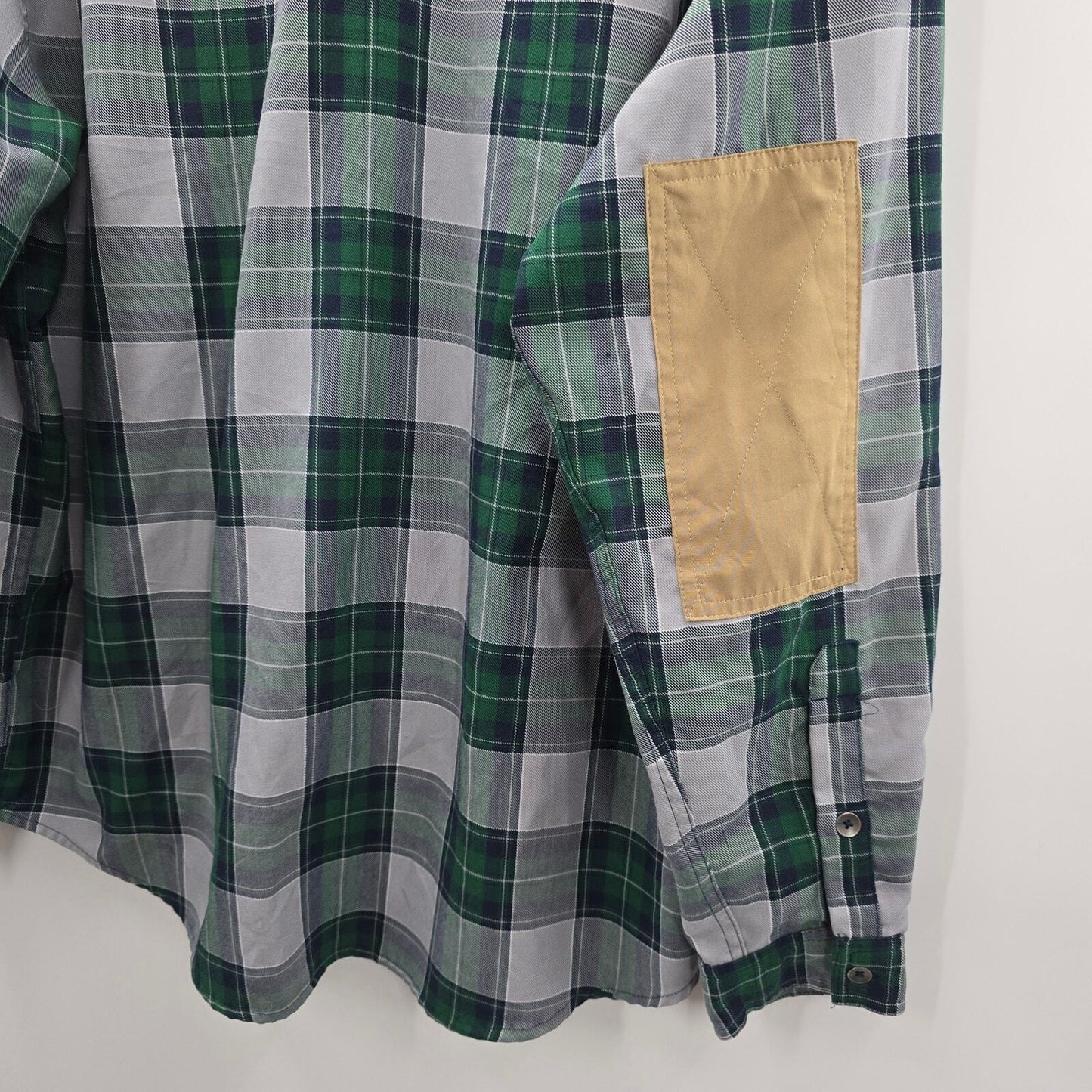 Under Armour Green Plaid Elbow Patch Button Lovesleeve Utility Shirt Large