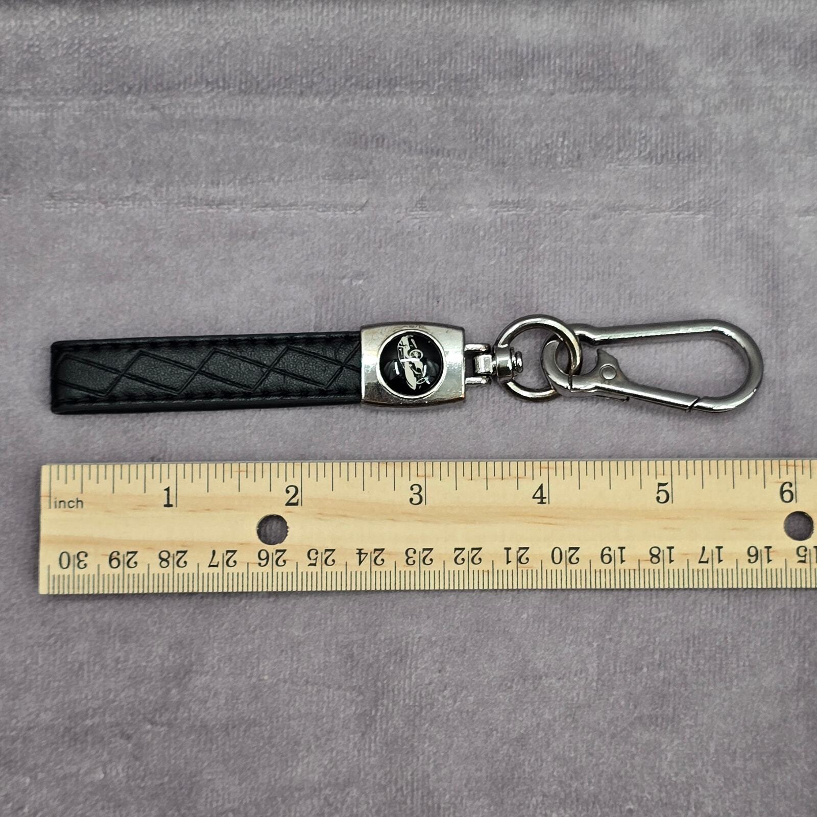 Black Faux Leather Quilt Silver Clip Hook Keychain Escalade Car Accessories