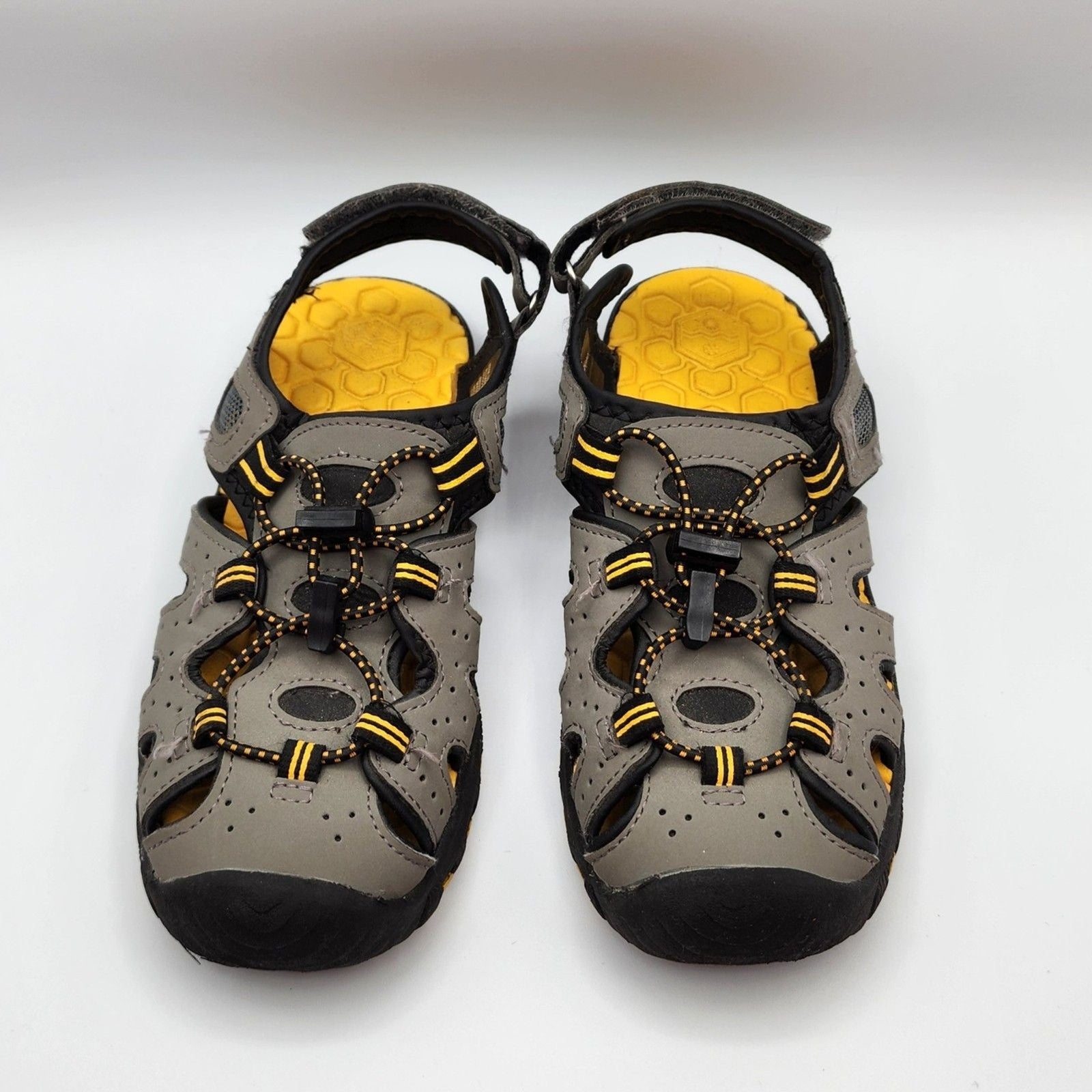 Khombu Kids Athletic Boys Grey Active Strap Sandals Size 3