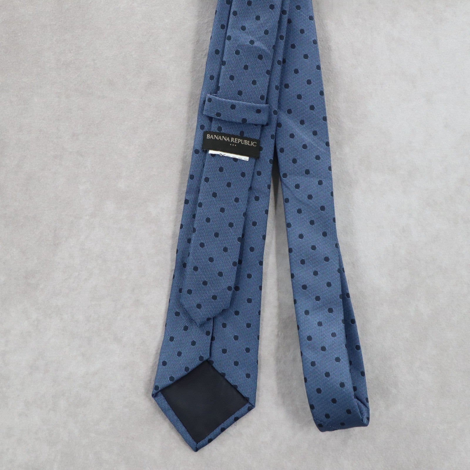 Banana Republic Blue Indigo Polka Dot Executive Business Classic Men's Neck Tie