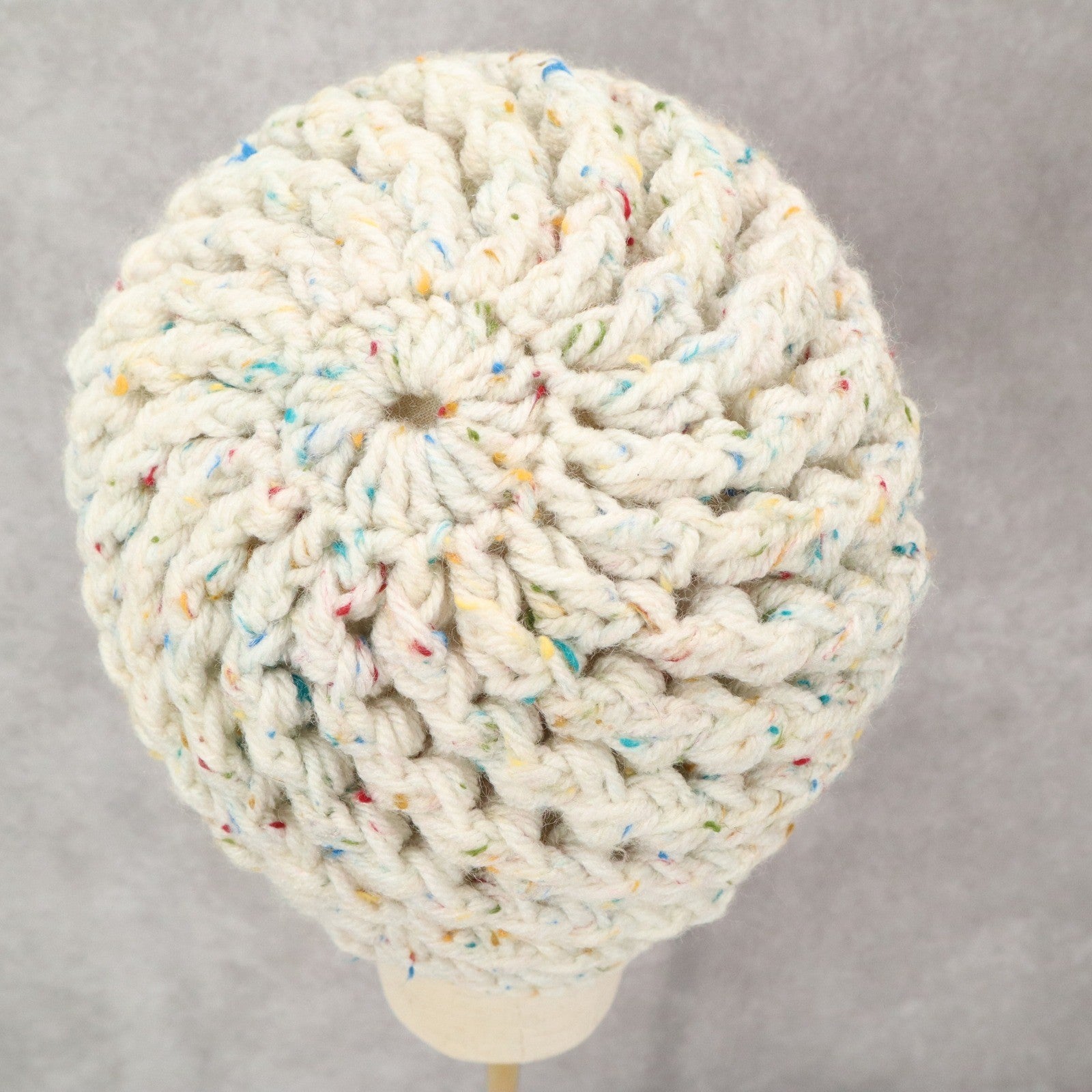 White Multi Cable Knit Flower Button Y2K Vintage Beanie Cap Hat
