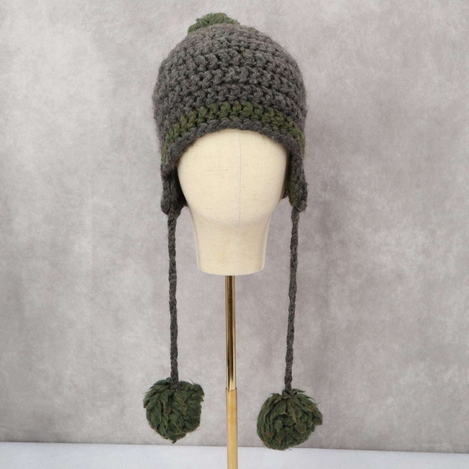 Gray Crochet Cable Knit Pom Pom Bucket Y2K Vintage Beanie Cap Hat