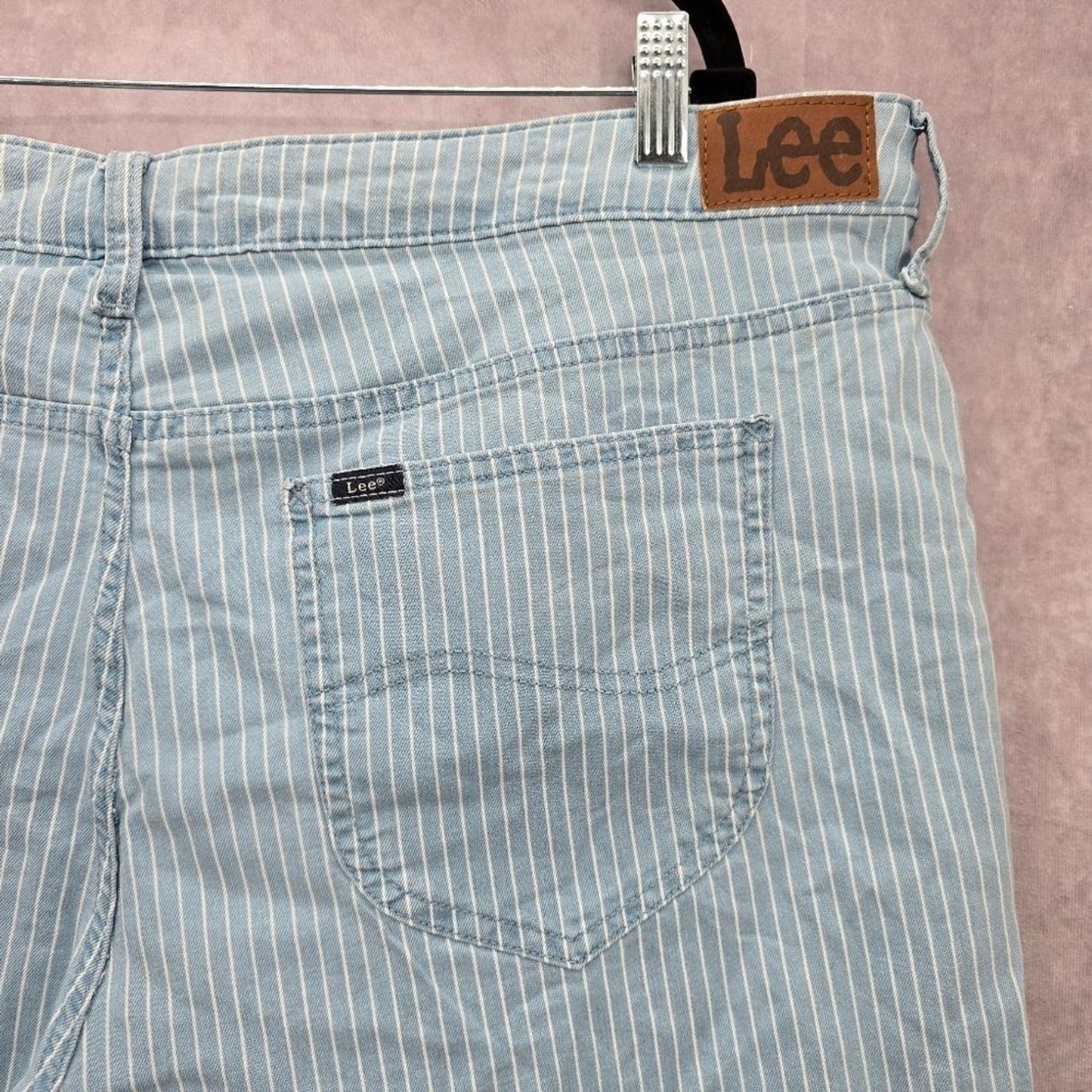 Lee Mid Rise Blue White Stripes Short Size 2X (22M) NWT
