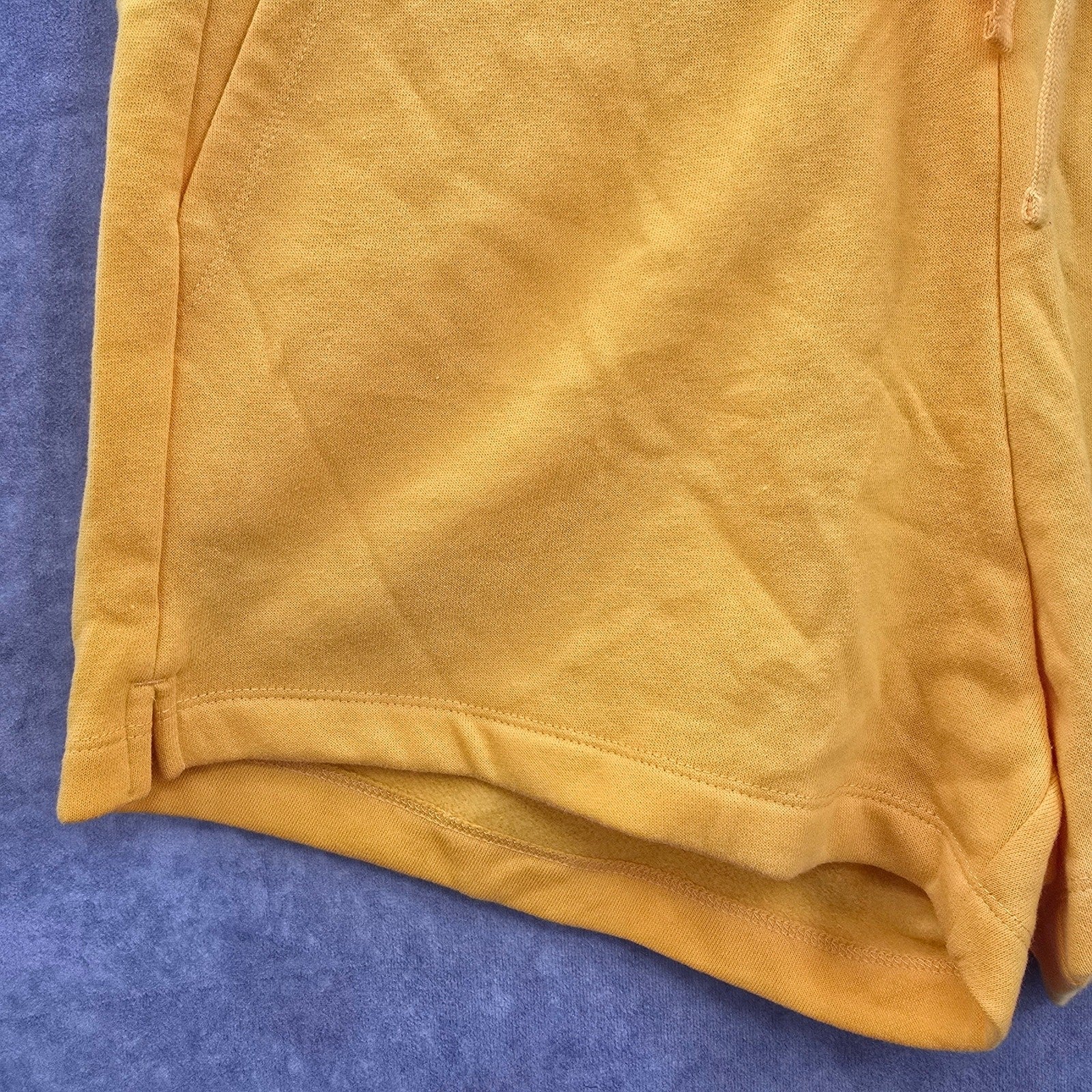 Amazon Essentials Yellow Flat Front Bermuda Active Bottoms Pants Shorts XL