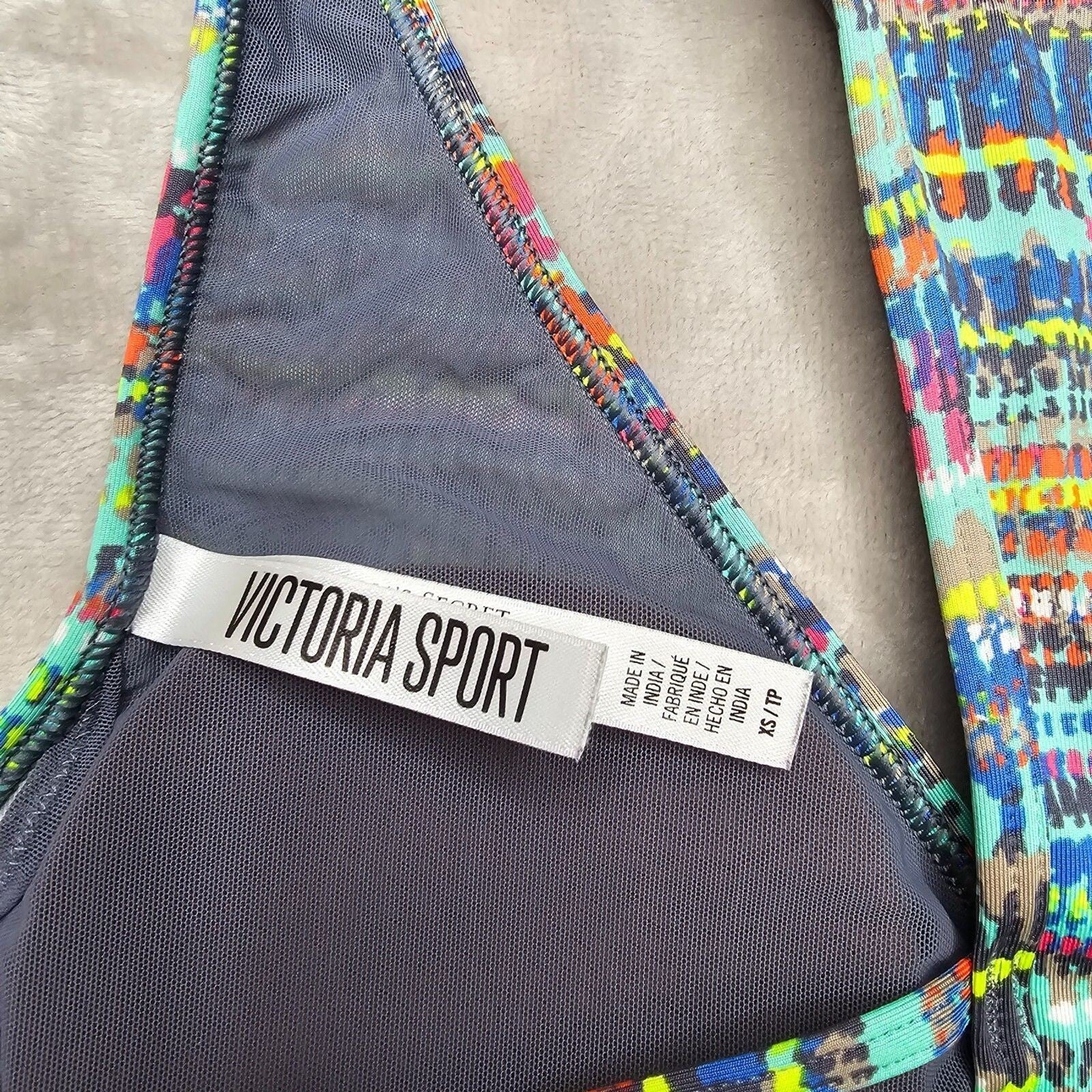 Victoria's Secret Sport Bra Padded Racerback Side Strap Activewear XS
