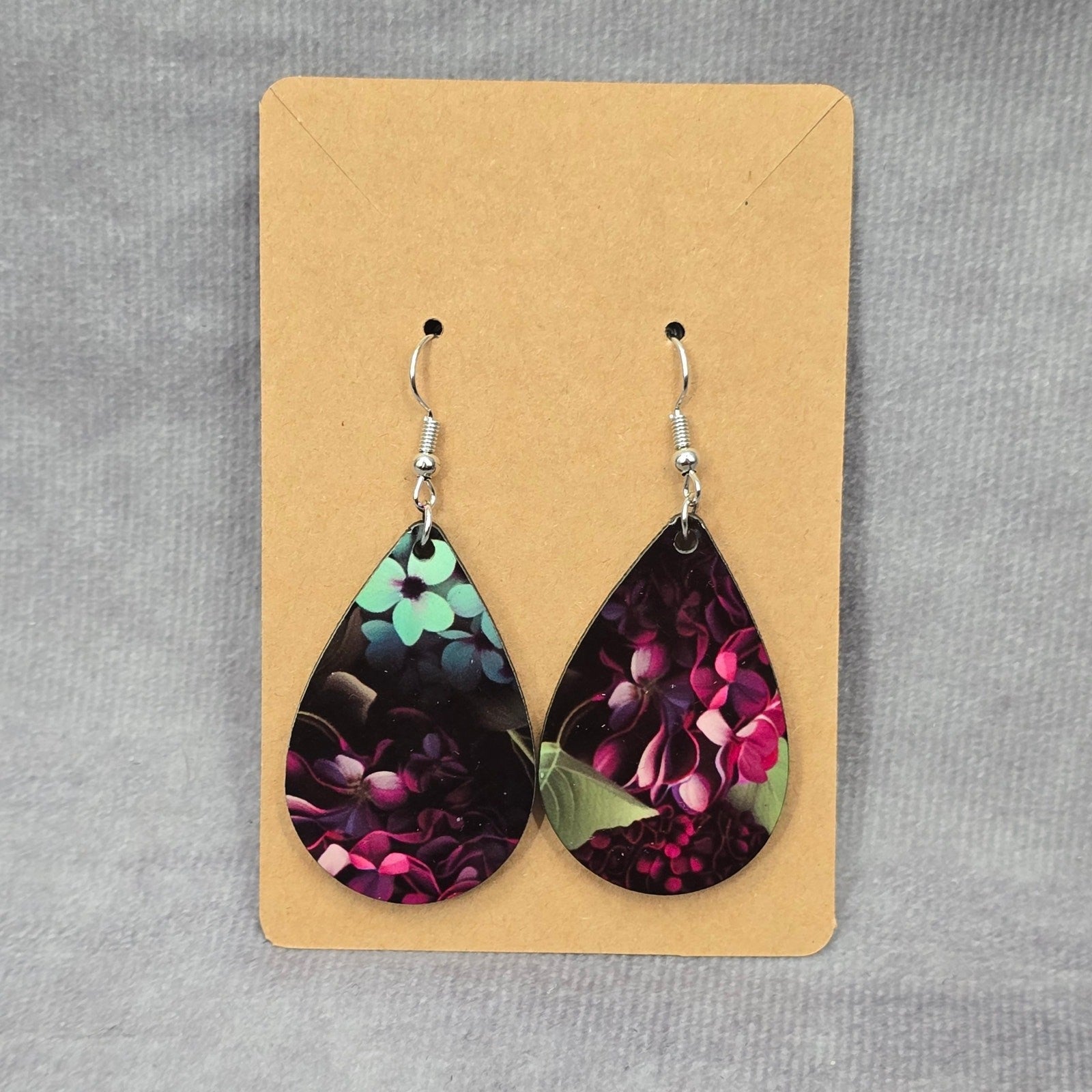 Black Teardrop Floral Hook Handmade Earring JB1E7
