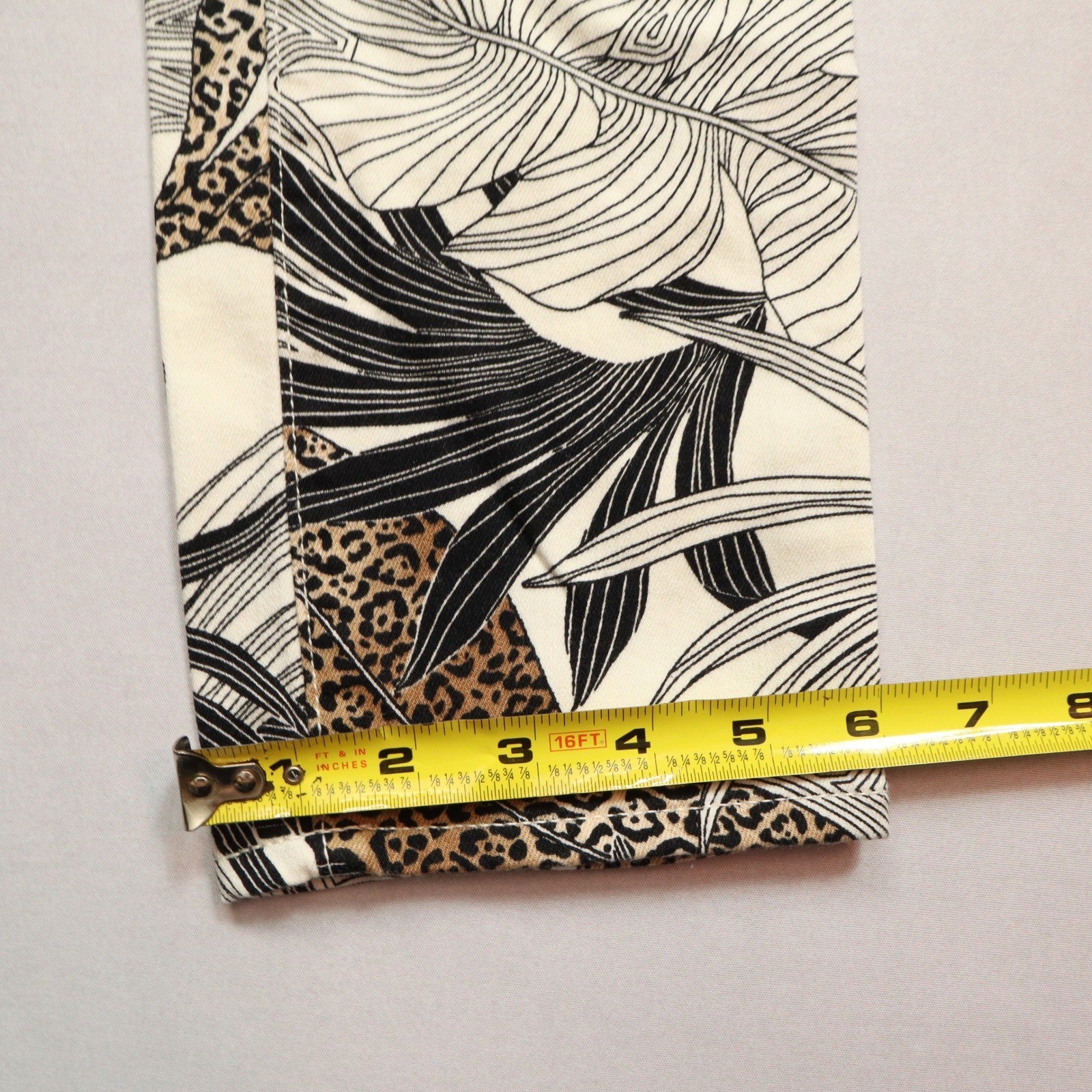 Chicos White Floral Girlfriend Slim Ankle Beach Colorful Animal Print Pants 00R