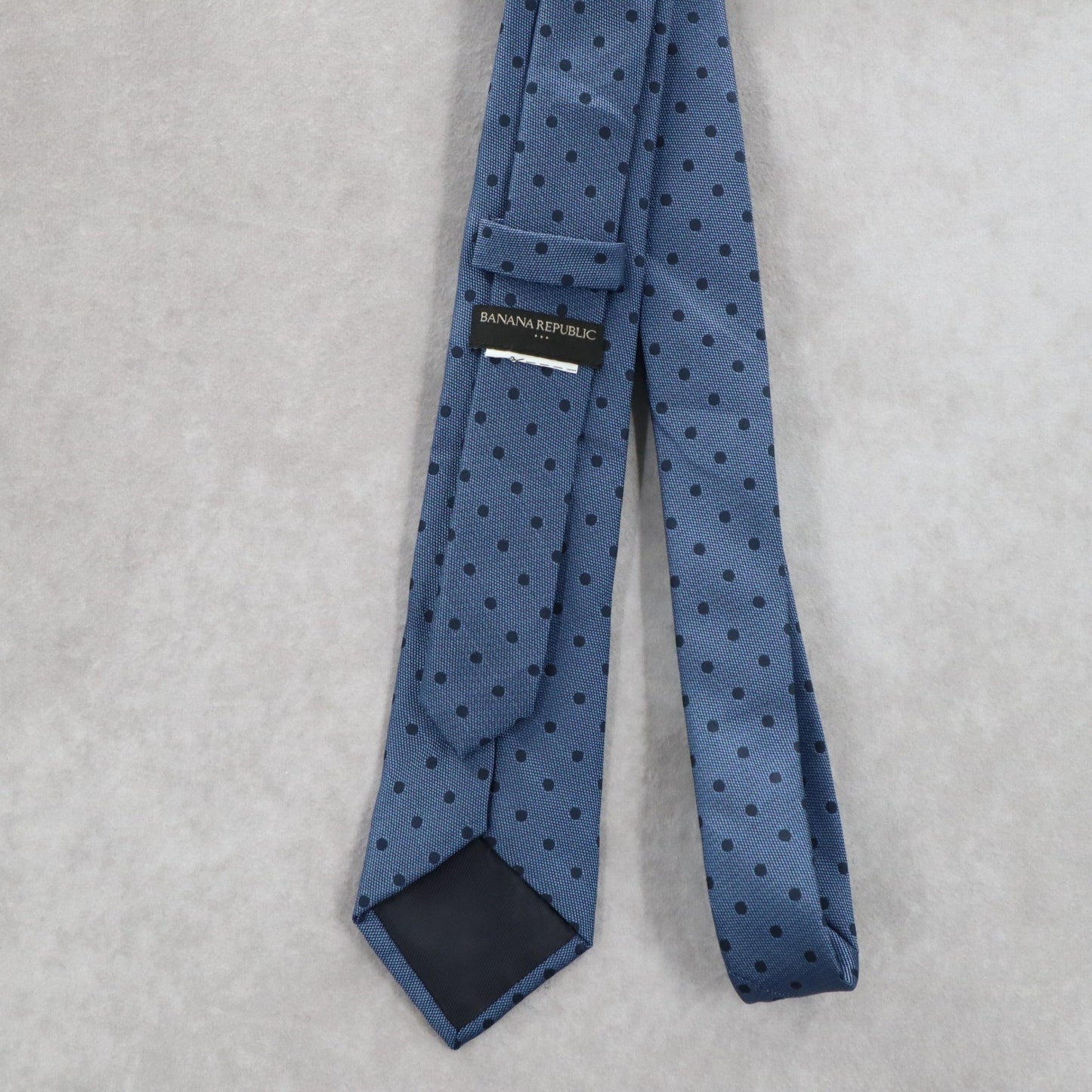 Banana Republic Blue Indigo Polka Dot Executive Business Classic Men's Neck Tie