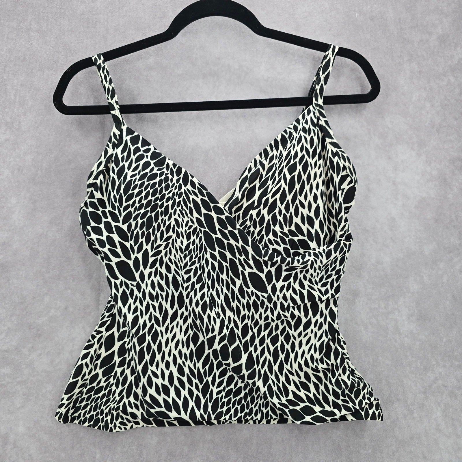 St John's Bay Black Floral Tank Top Padded Tankini Swimwear 12 Large