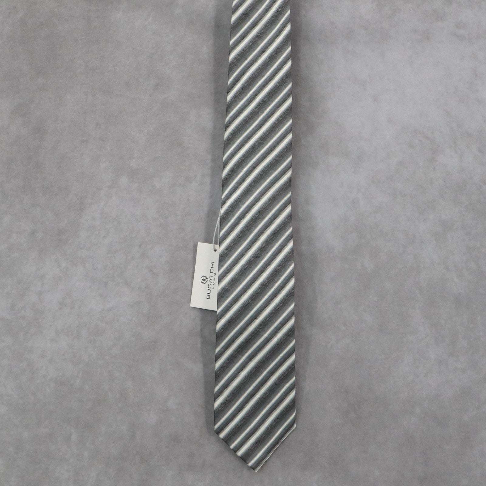 Bugatchi Uomo Gray Stripe Executive Formal Business Silk Classic Men's Neck Tie