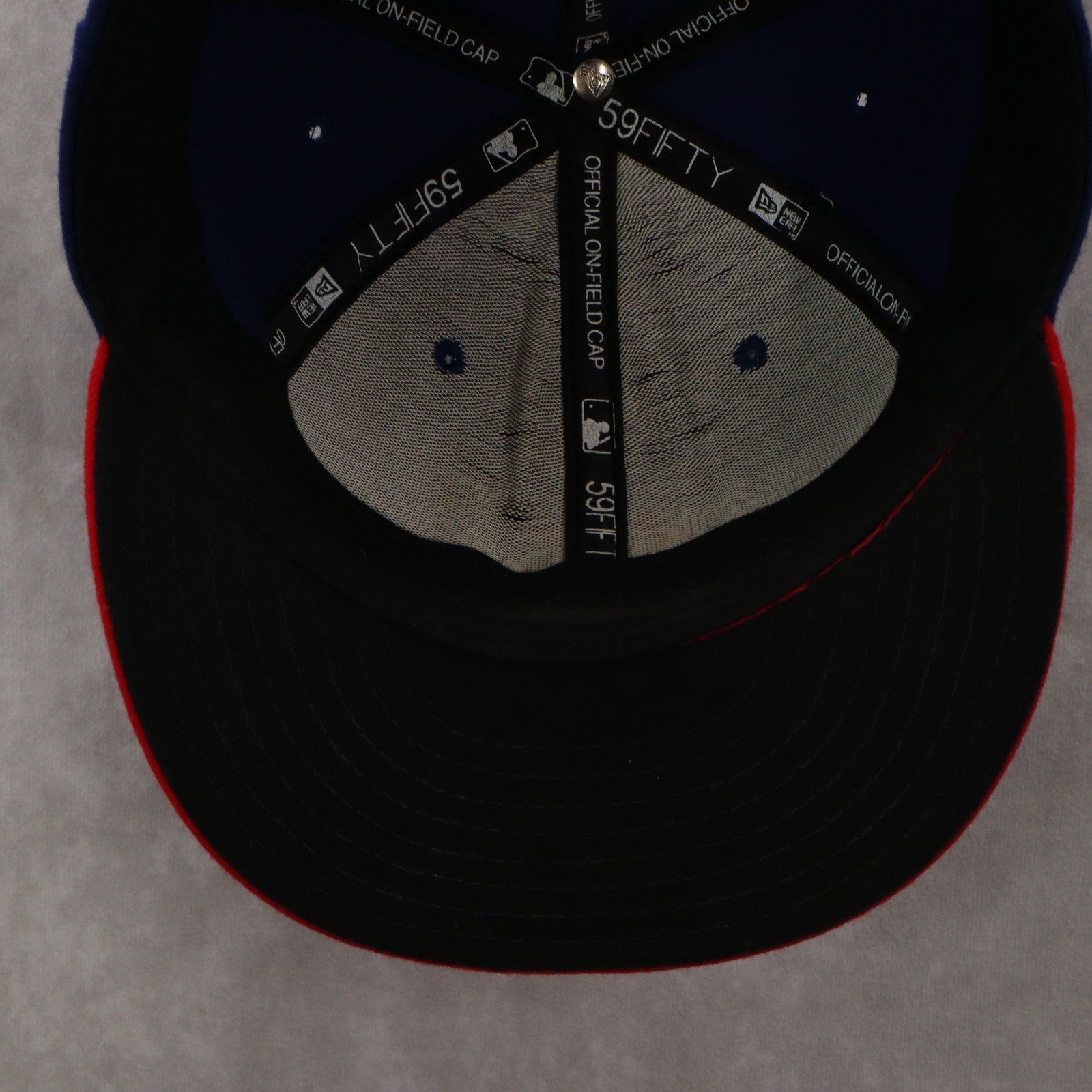 New Era 59Fifty Chicago Cubs 7 1/4 Performance Fitted Sports Baseball Cap Hat