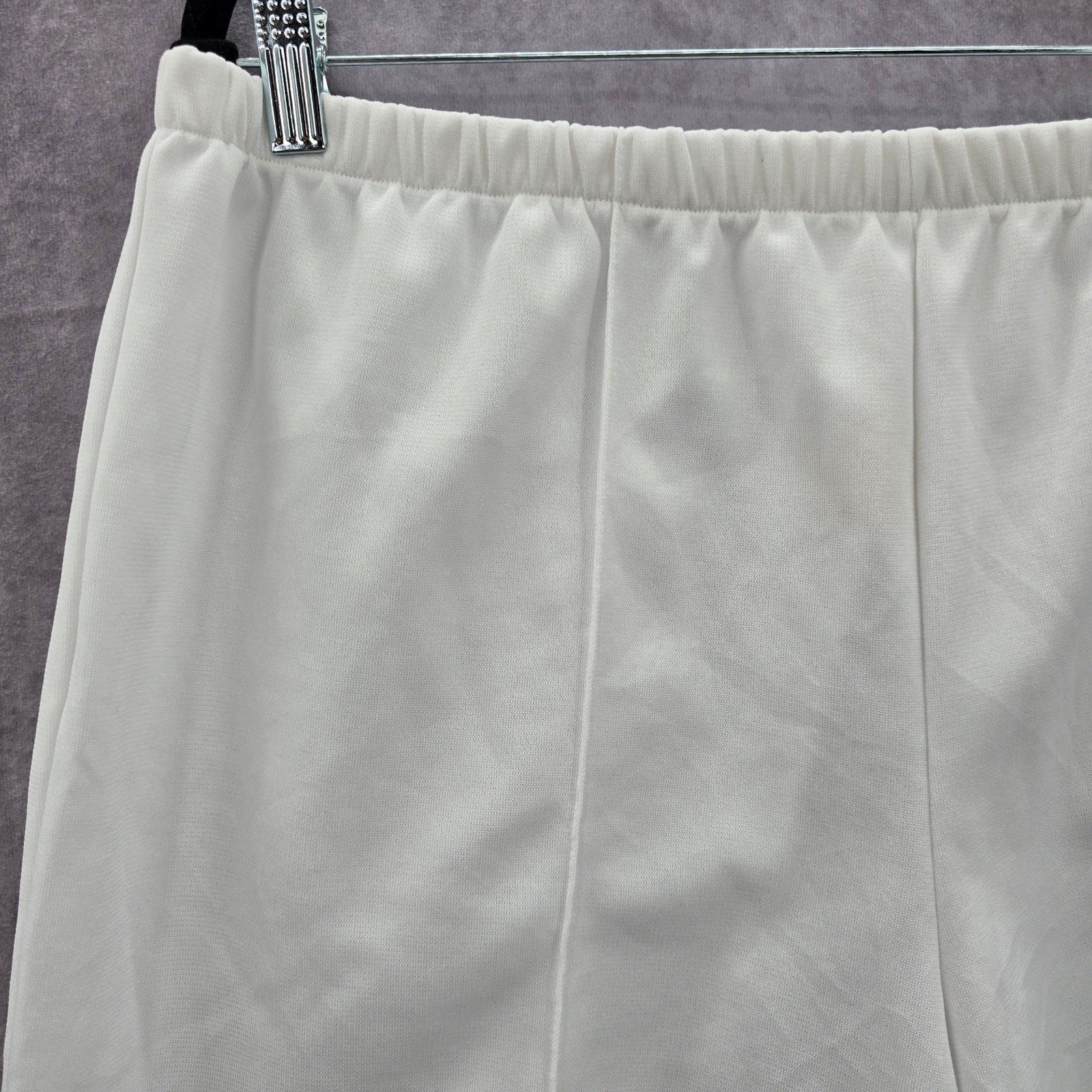 Romans White Stretch Flat Front Active Bottoms Pants Shorts 8