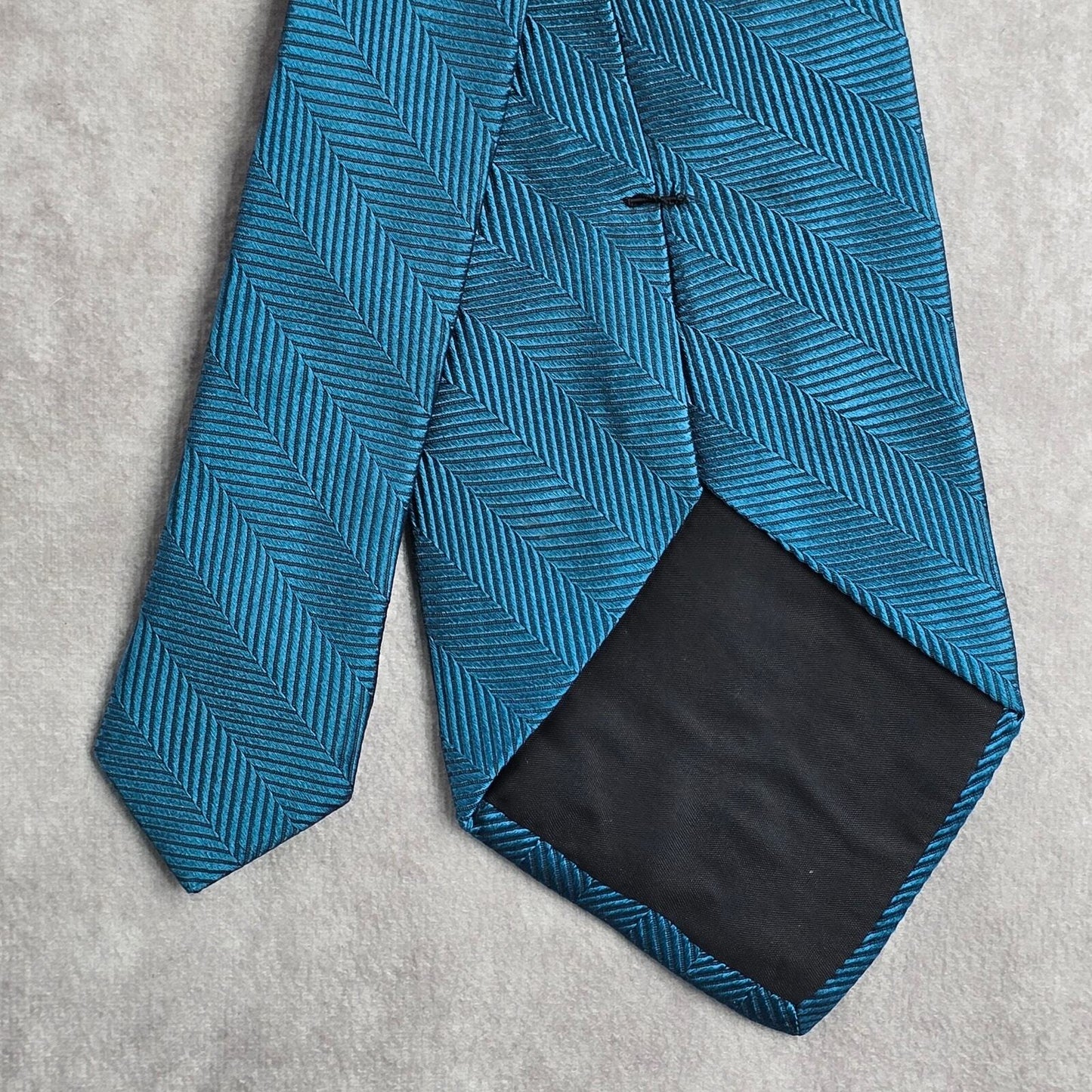 Jos. A. Bank Blue Stripe Repp Geometric 100% Silk Italy Men's Neck Tie Executive