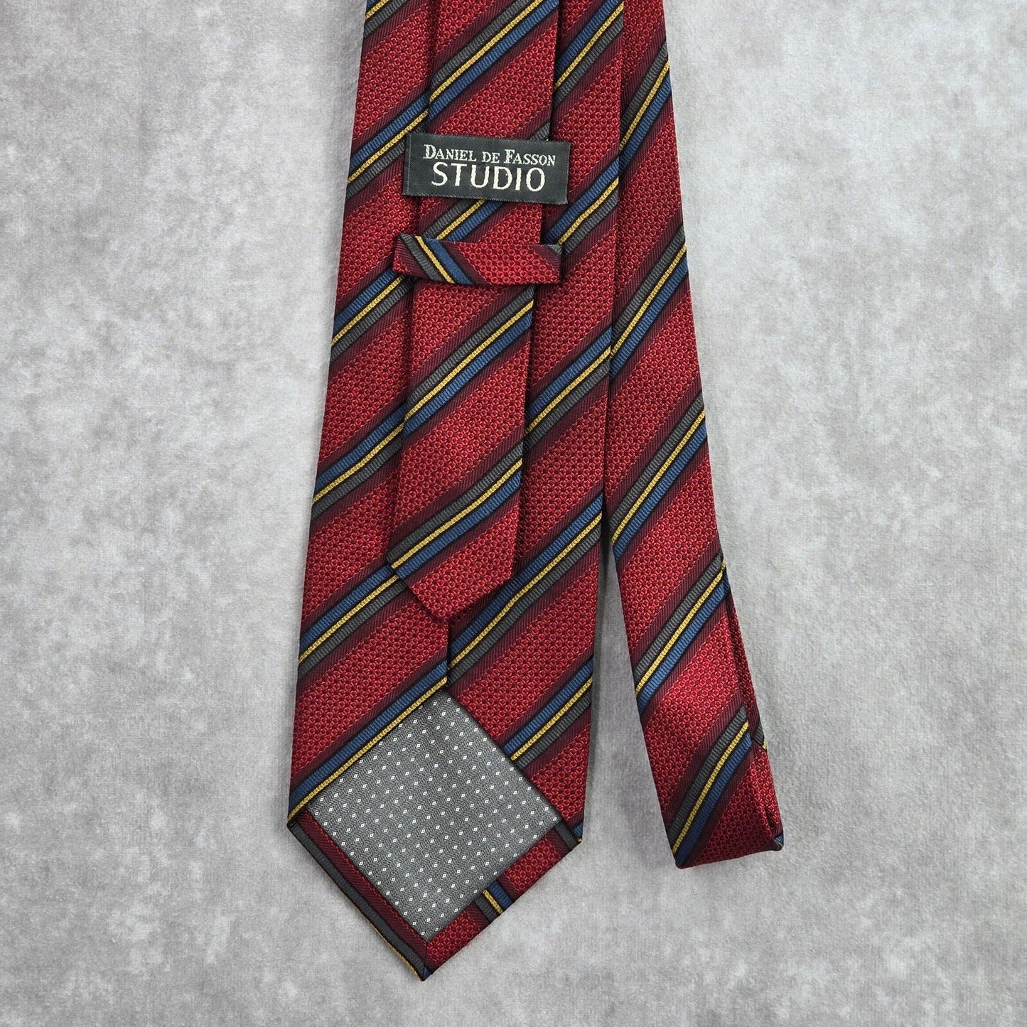 Daniel De Fasson Studio Red Blue Stripe Plaid 100% Silk Men's Neck Tie Executive