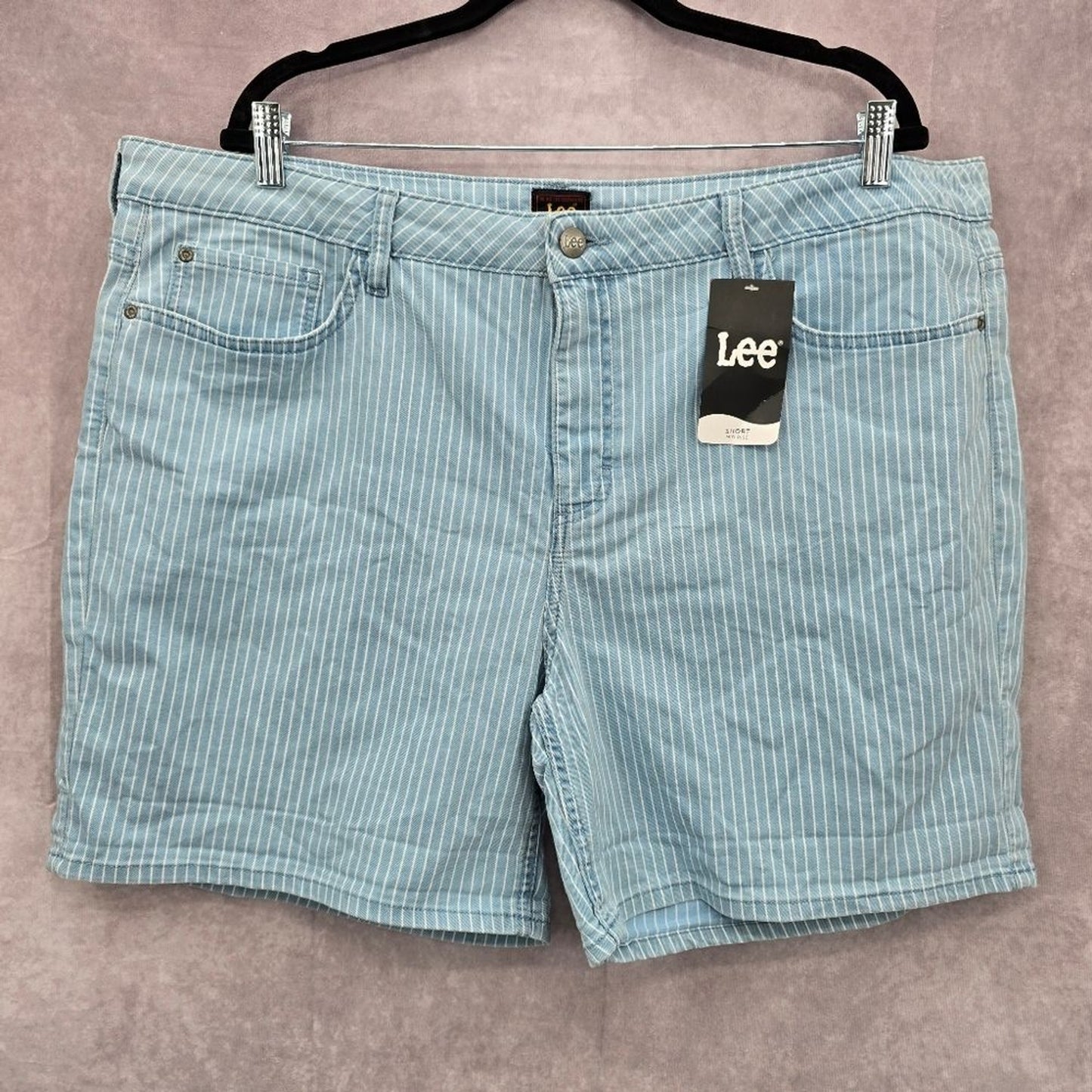 Lee Mid Rise Blue White Stripes Short Size 2X (22M) NWT