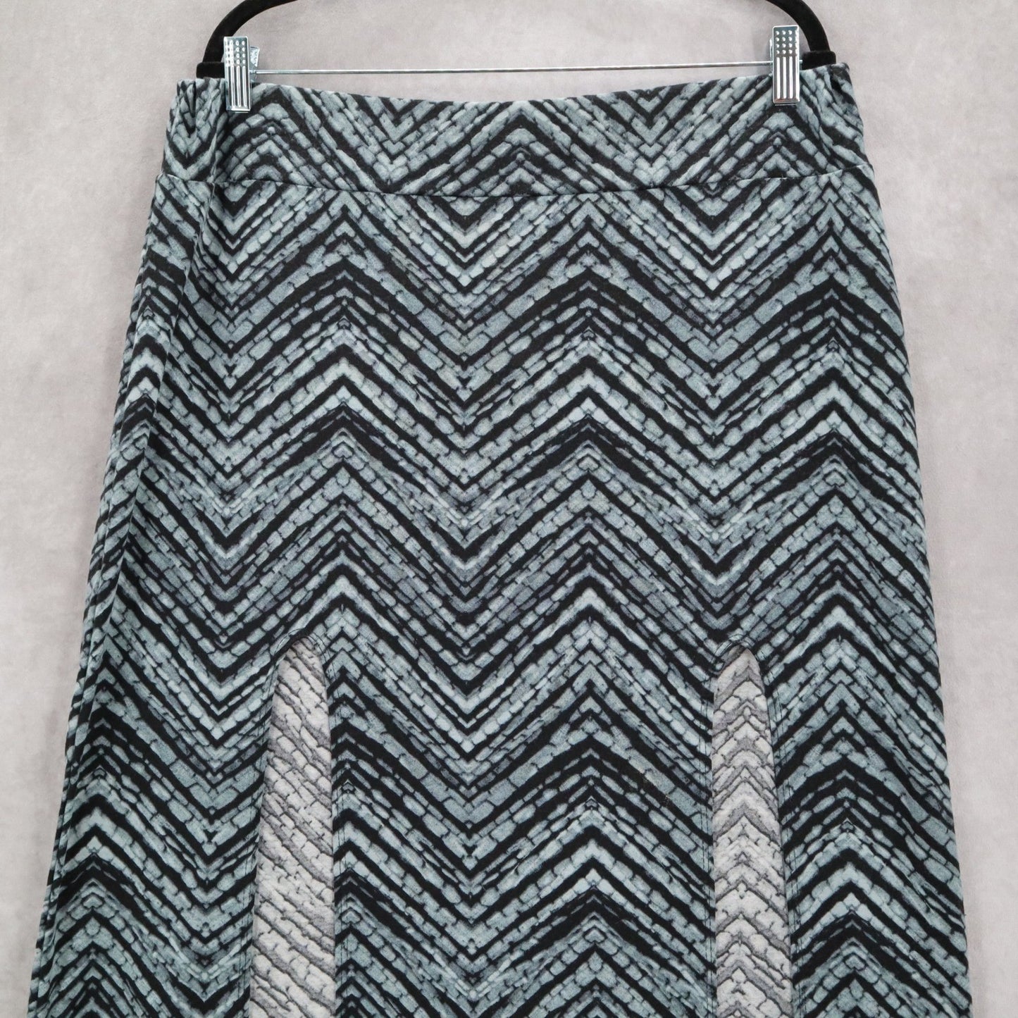 DGNY Gray Chevron Split Long Maxi Boho Stretch Fun Flirty Beach Skirt Plus 2X