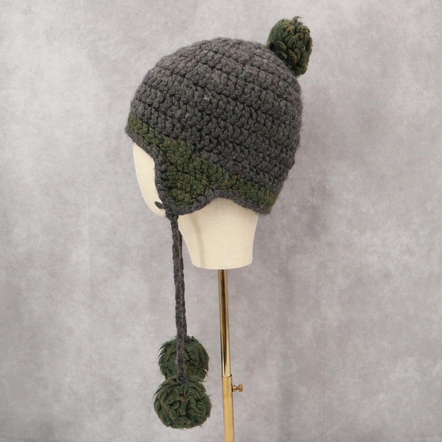 Gray Crochet Cable Knit Pom Pom Bucket Y2K Vintage Beanie Cap Hat
