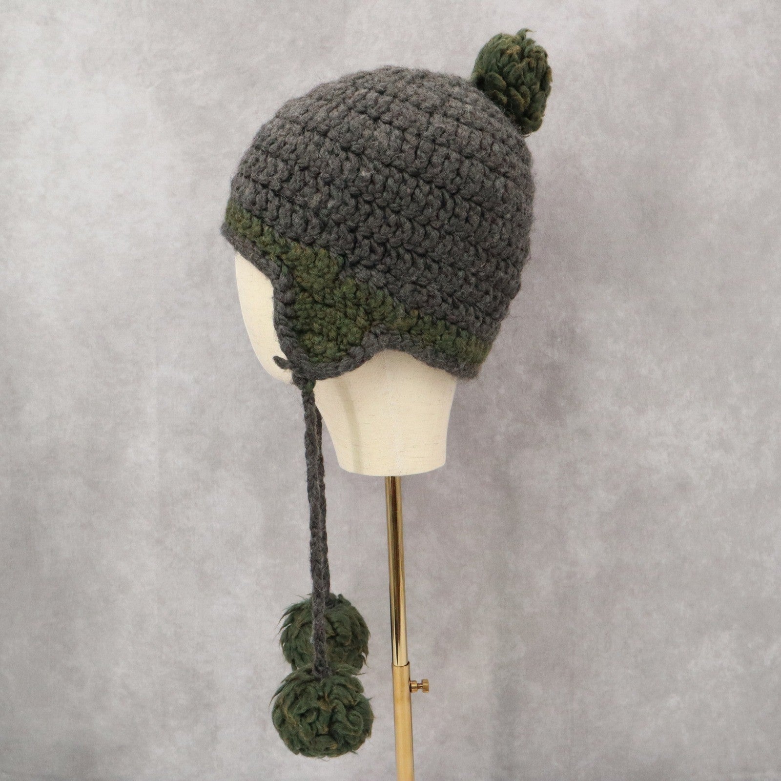 Gray Crochet Cable Knit Pom Pom Bucket Y2K Vintage Beanie Cap Hat