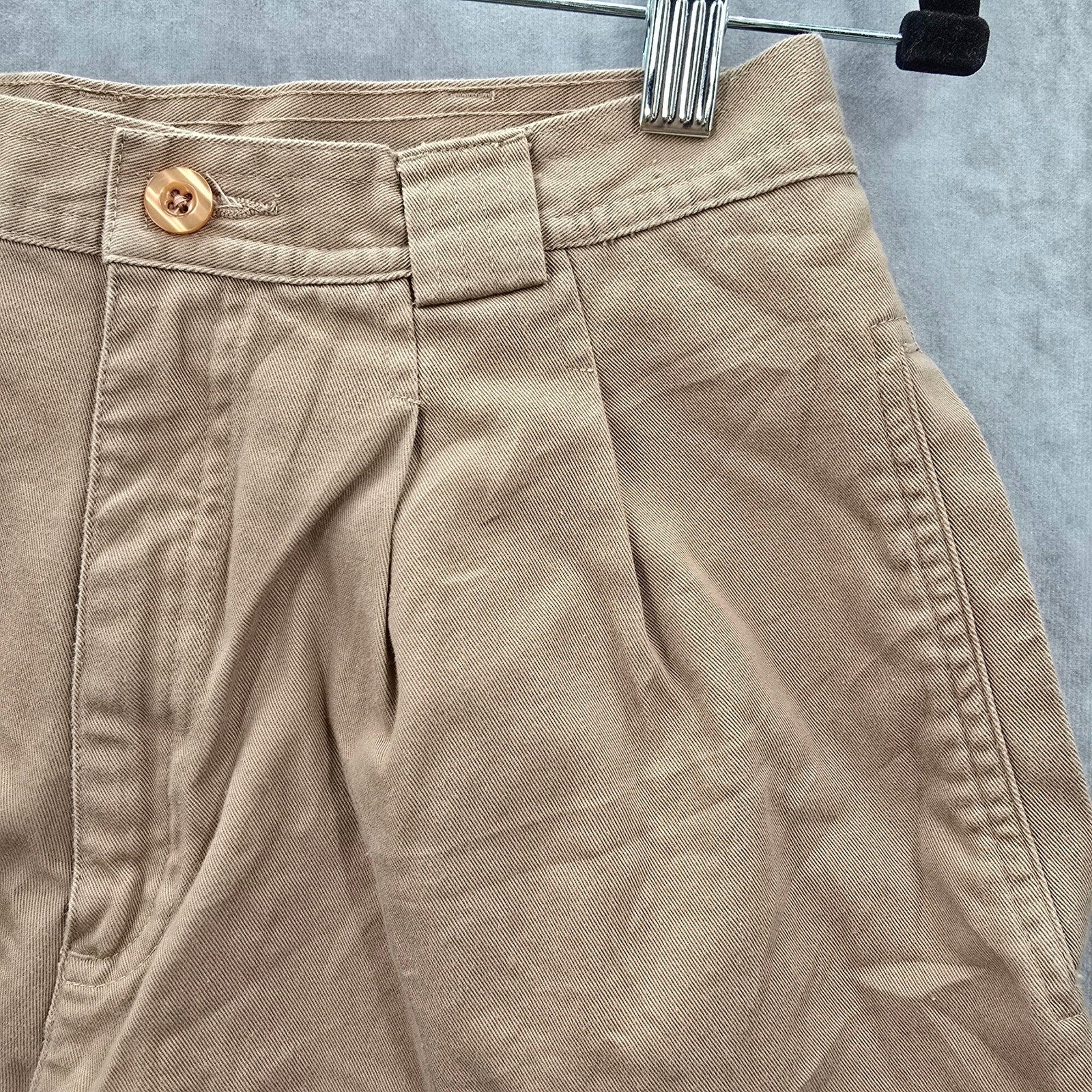 Liz Claiborne Tan Flat Front Bermuda Cotton Petite Bottoms Pants Shorts 12