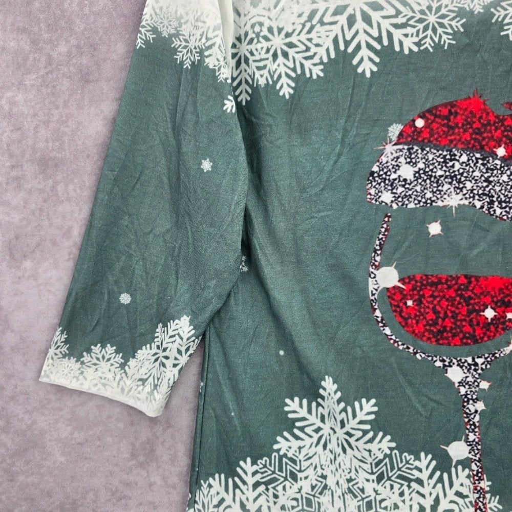 Green Snow Flake Wine Santa Cozy Vibe Christmas Print Top Medium