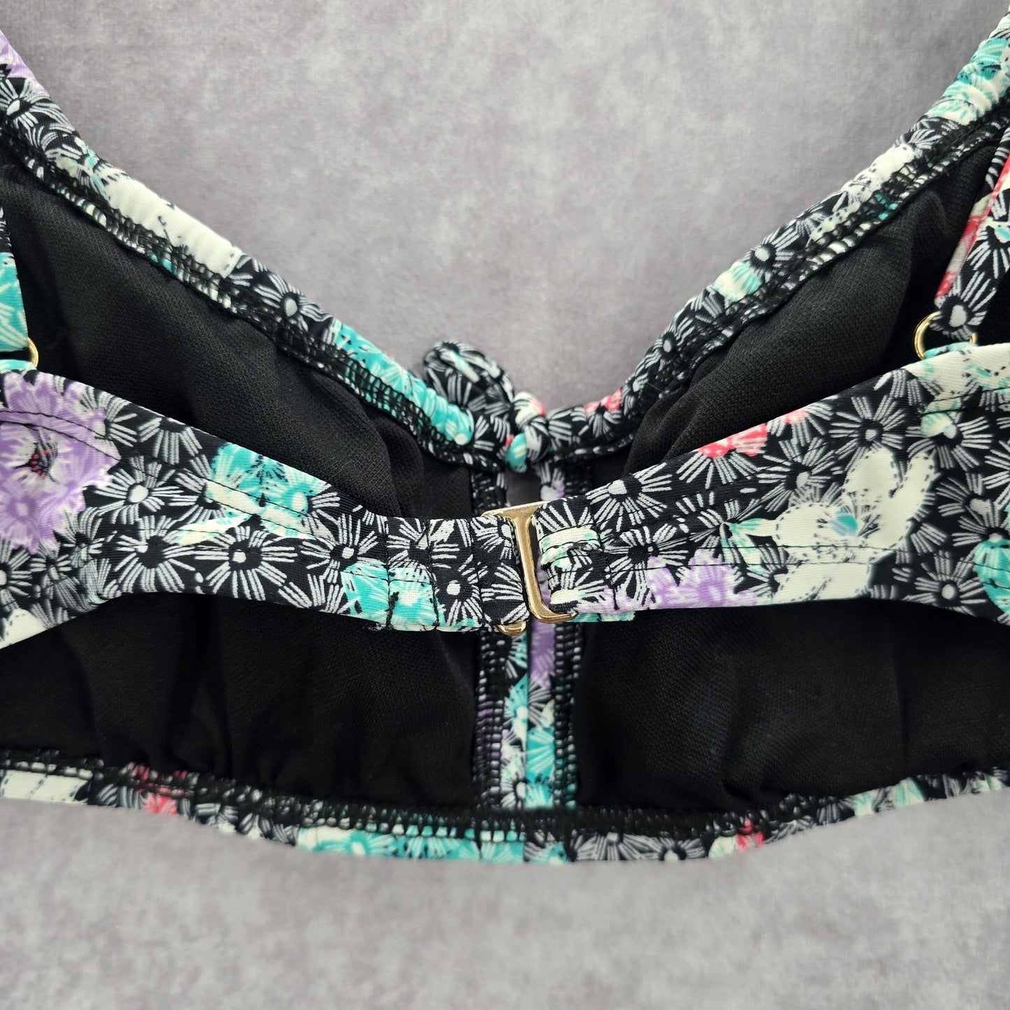 Time and Tru Black Floral Padded Adjustable Strap Bikini Top Swimwear Small