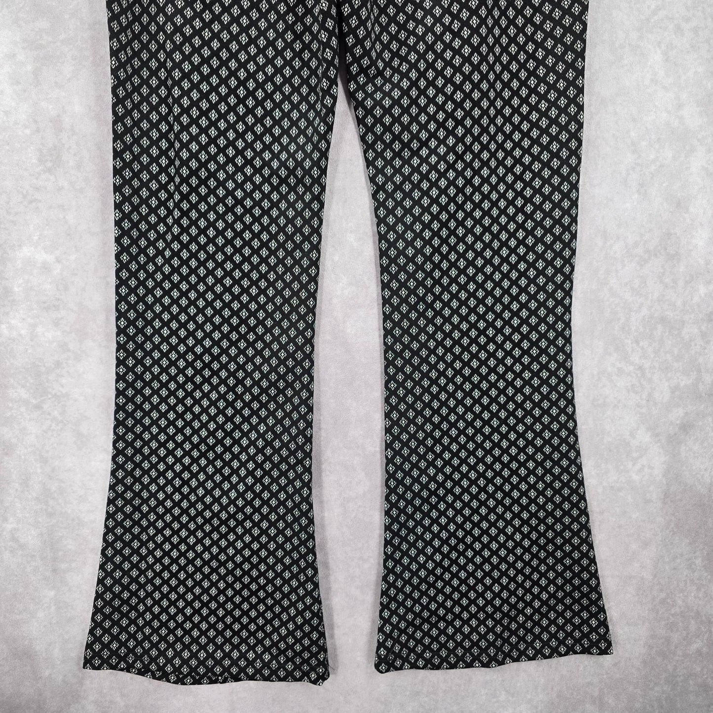 Classic Concepts Black Pull On Stretch Straight Wide Flare Pants L Large