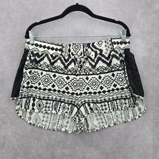O'Rageous Black White Lace Stretch Boho Pattern Bottoms Pants Shorts Plus XL