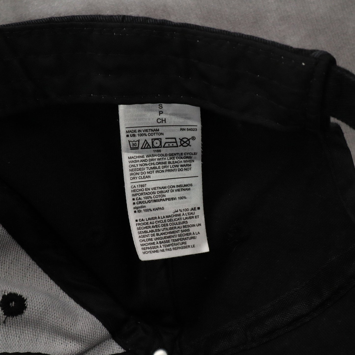 Nike Black White Raw Logo Cloth Strap Athletic Golf Baseball Cap Hat Small