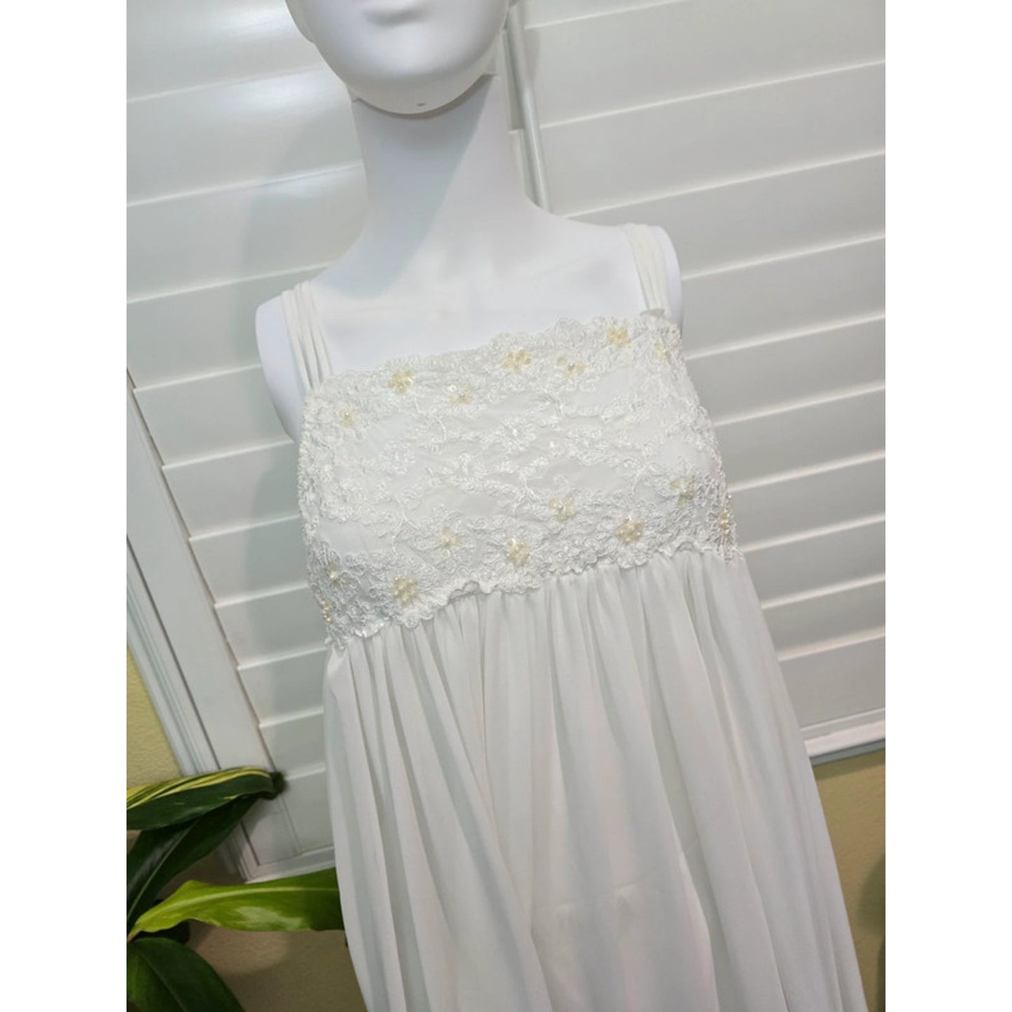 In Bloom White Sheer Lace Bead Fairy Cottage Lingerie Feminine Dress Medium
