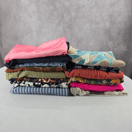 14 Womens Tops Sweaters Tanks Random Mixed Lot Bundle of 14 M Medium