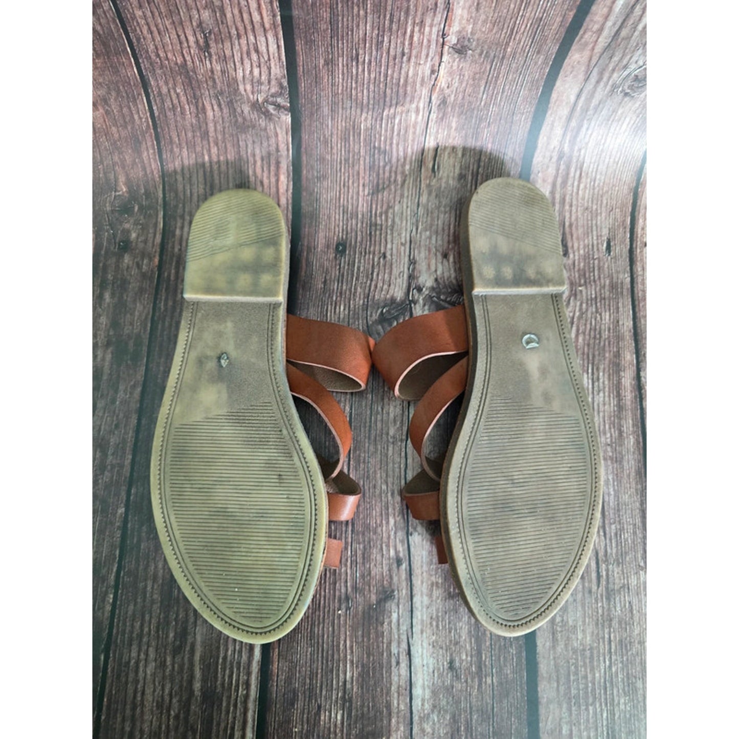 Donnaddi Brown Flat Strap Open Toe Sandals 8.5