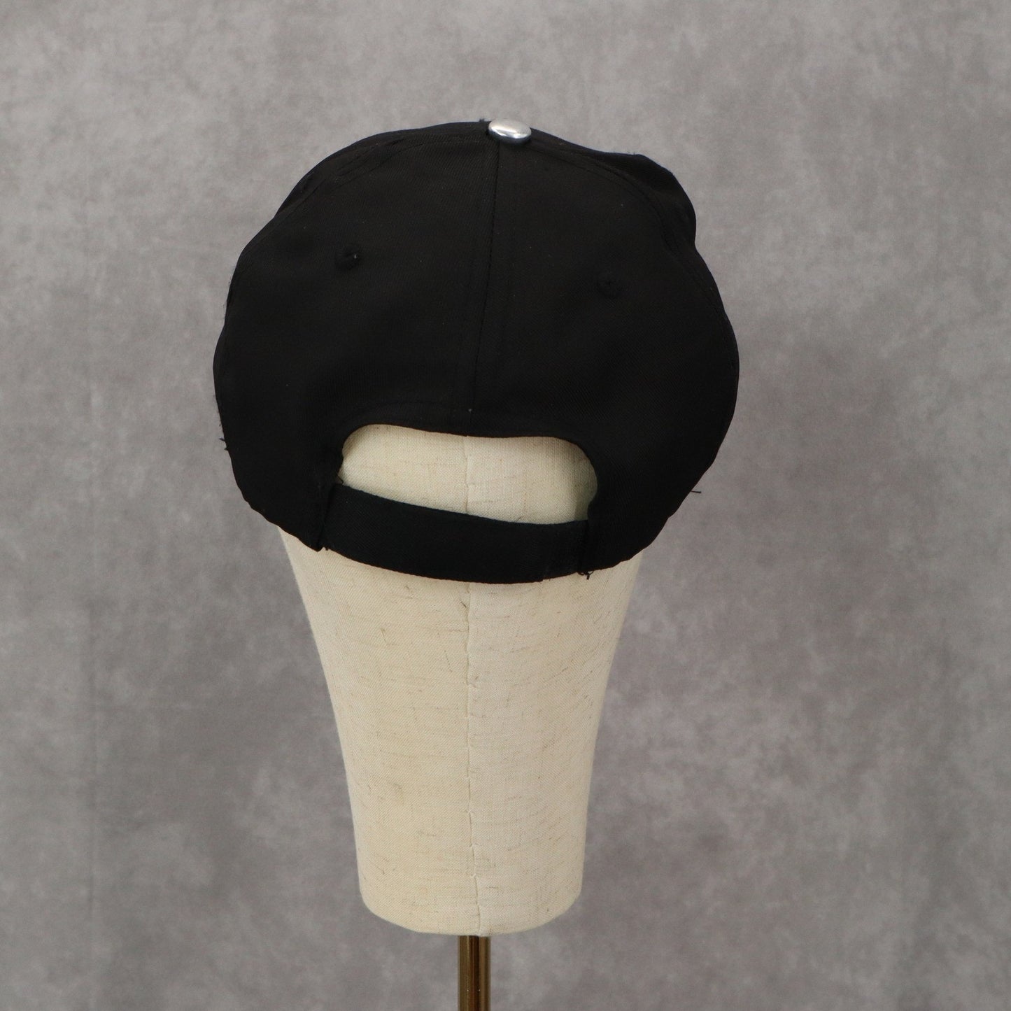 Sixth Man Performance Black Cardinals Sports Cloth Strap Baseball Cap Hat OSFM