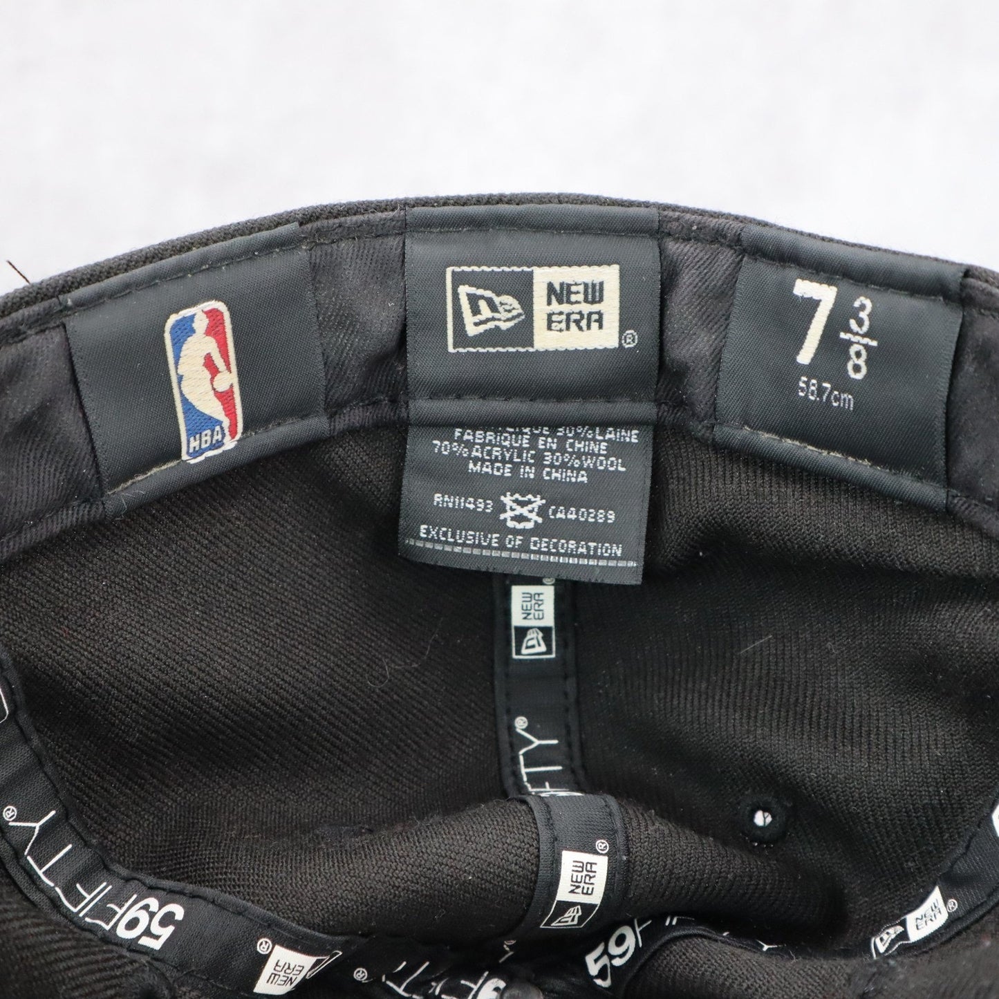 New Era Black Flat Bill 59FIFTY Fitted 7 3/8 NBA Athletic Fans Baseball Cap Hat