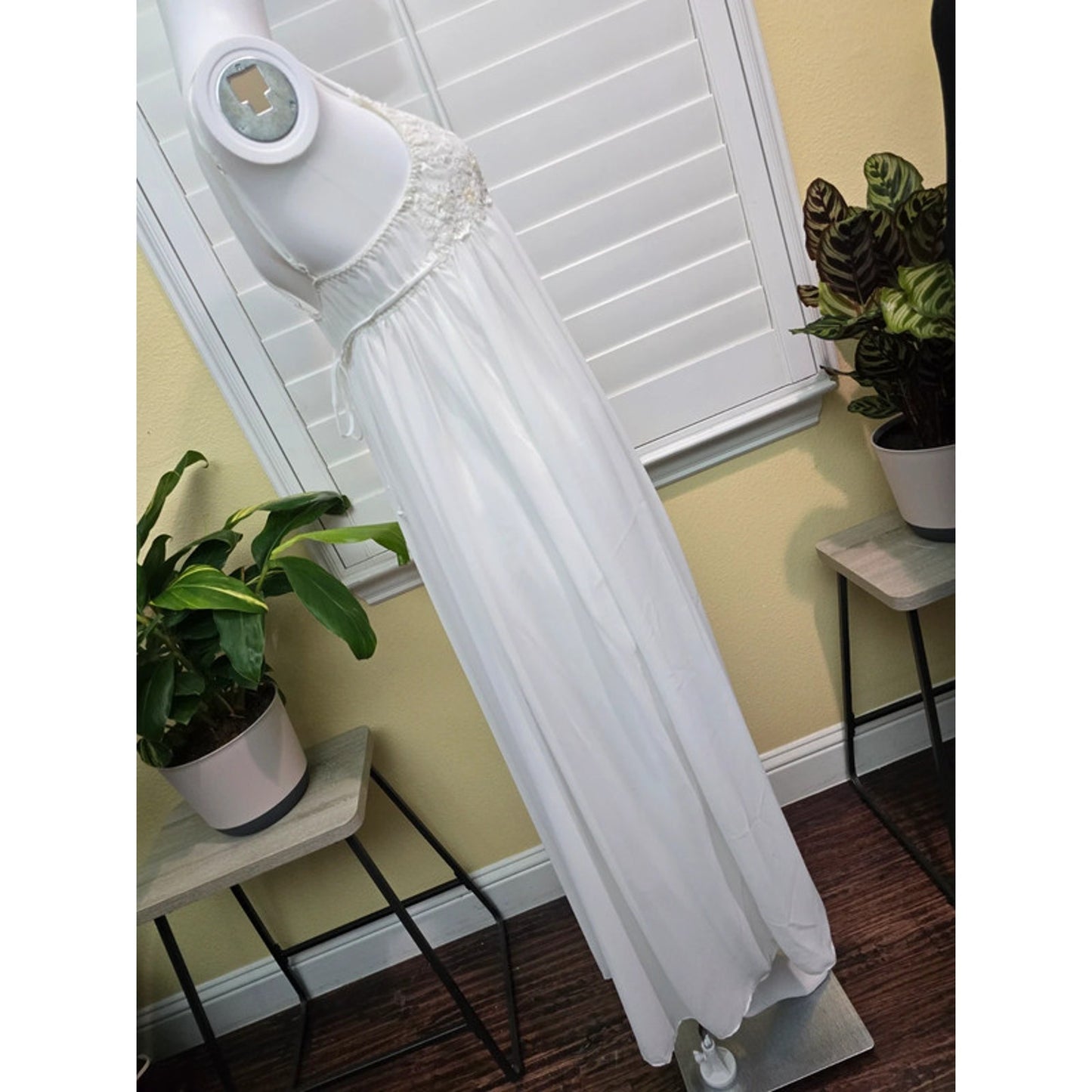 In Bloom White Sheer Lace Bead Fairy Cottage Lingerie Feminine Dress Medium