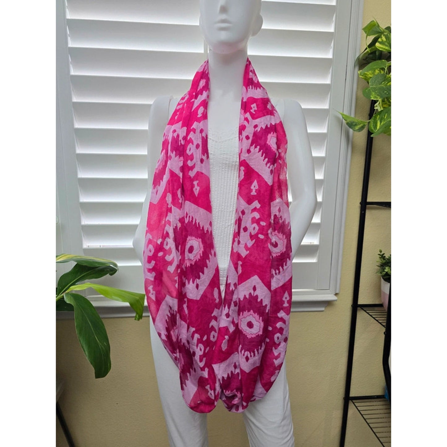 Charming Charlie Pink Tribal 90s Y2K Infinity Scarf OSFM