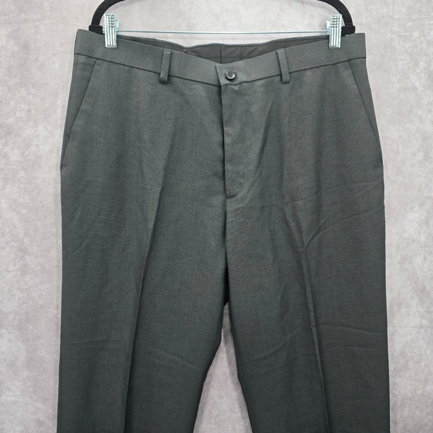 Haggar Gray Formal Preppy Business Executive Office Work Dress Pants Mens 38x30