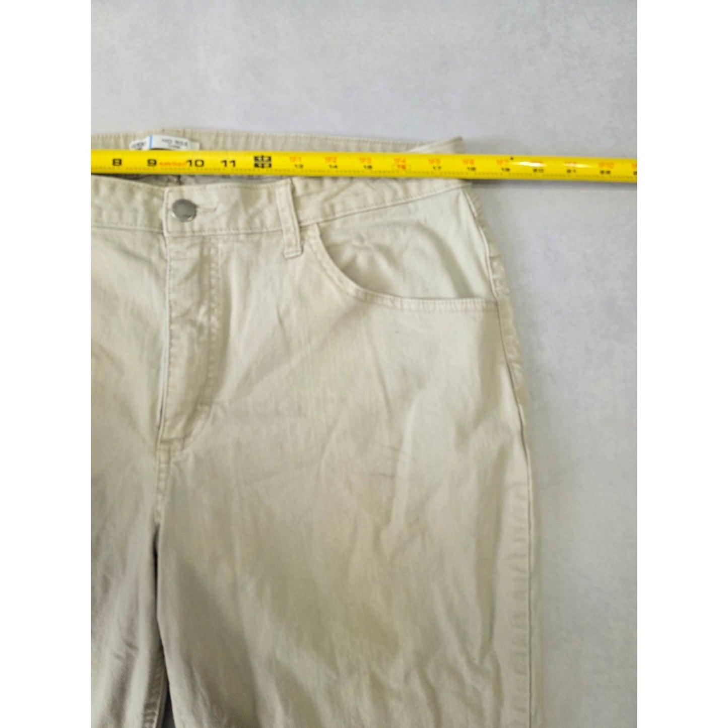 Mid Rise Capri Tan Beach Resort Preppy Tennis Cropped Mom Khaki Pants Plus 18M