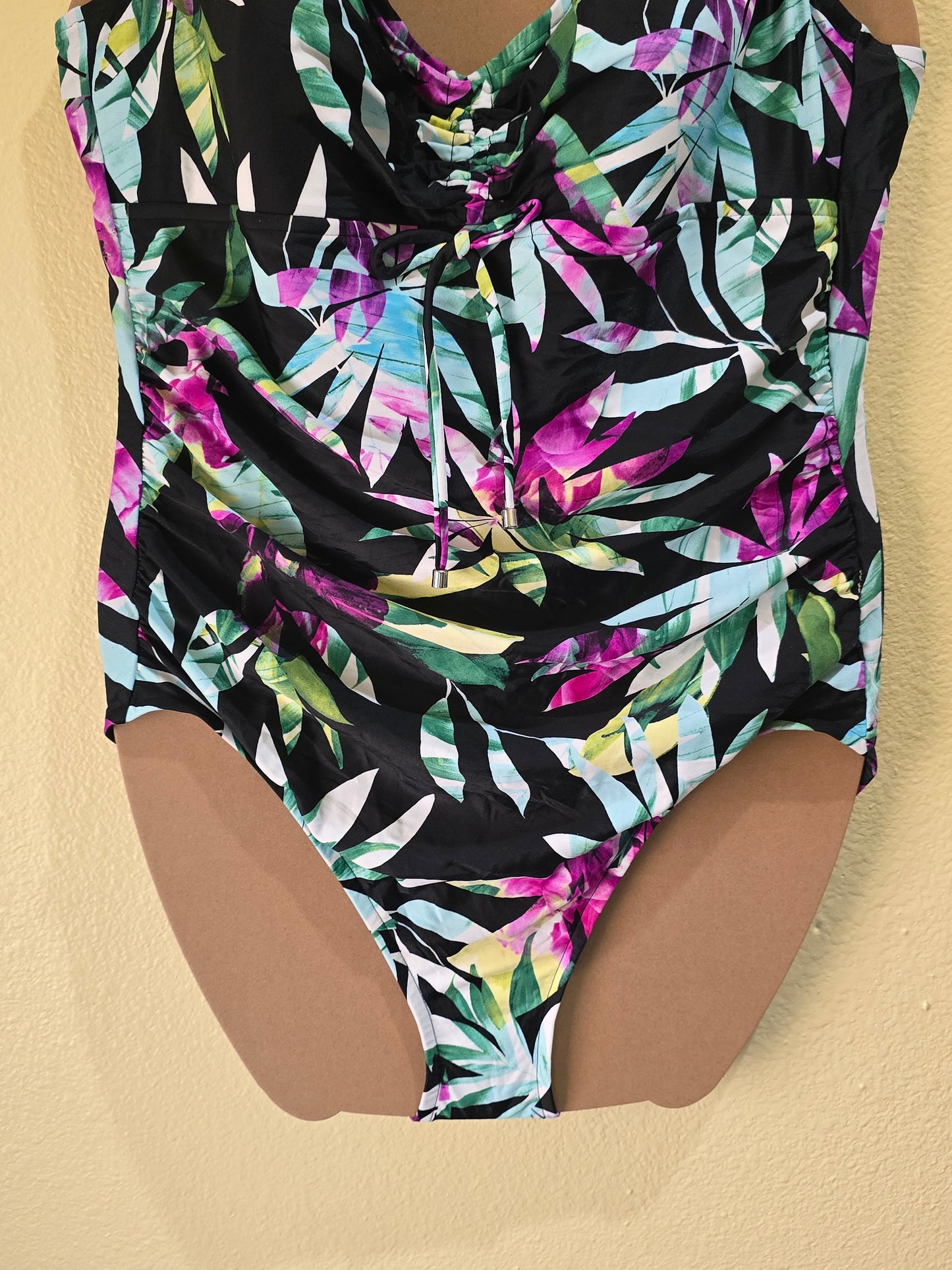 Tropical Floral Resort Vacation Beach Whimsy Goth Y2K One Chic Piece Swimsuit XL